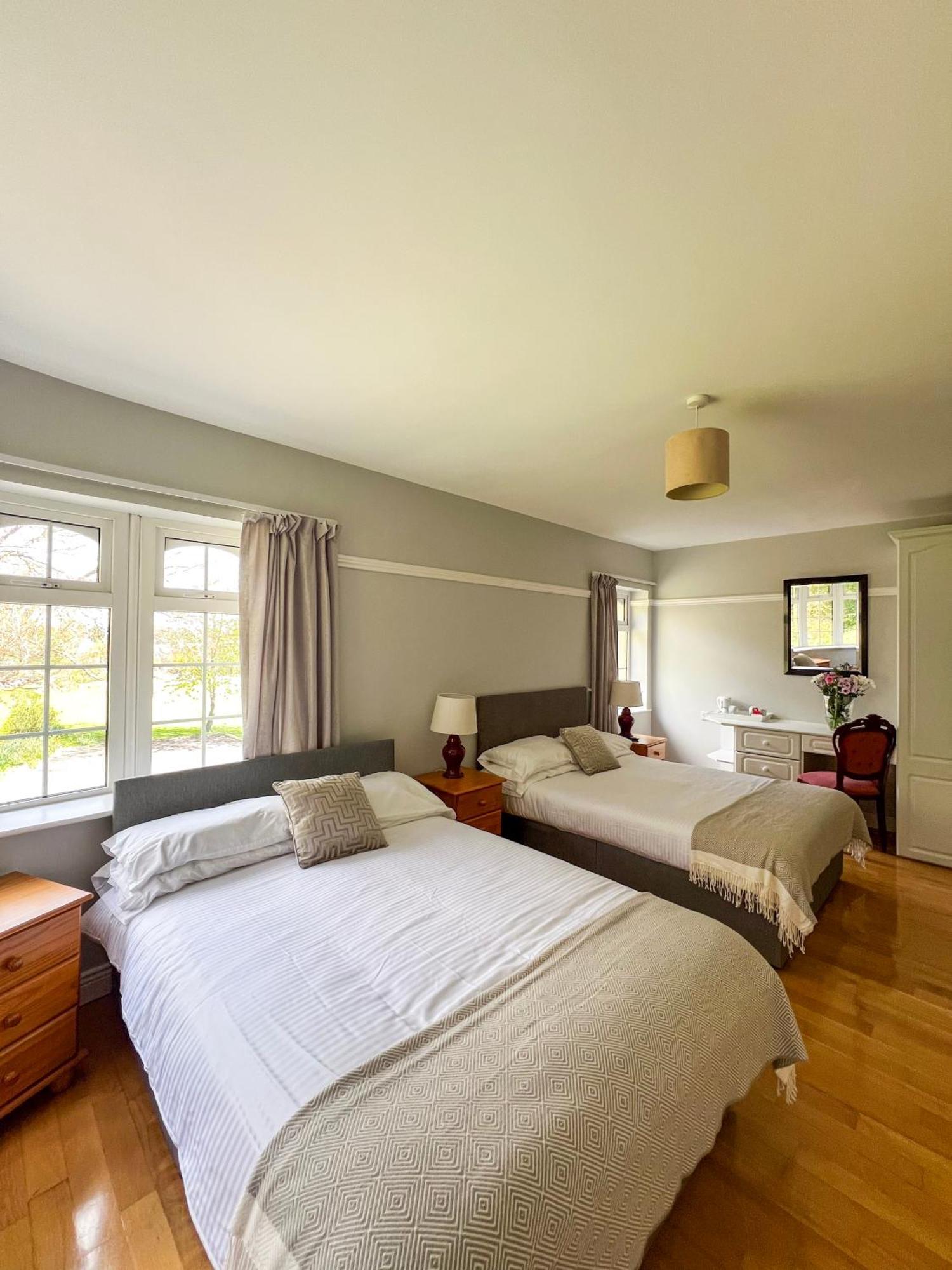 Woodville Lodge Guesthouse Cill Airne Exteriör bild